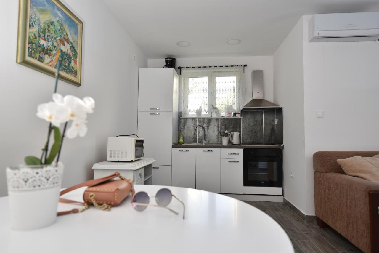 Apartments Pralas Mokošica Eksteriør bilde