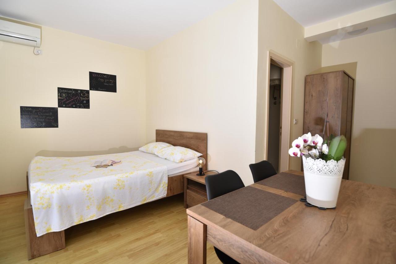 Apartments Pralas Mokošica Eksteriør bilde