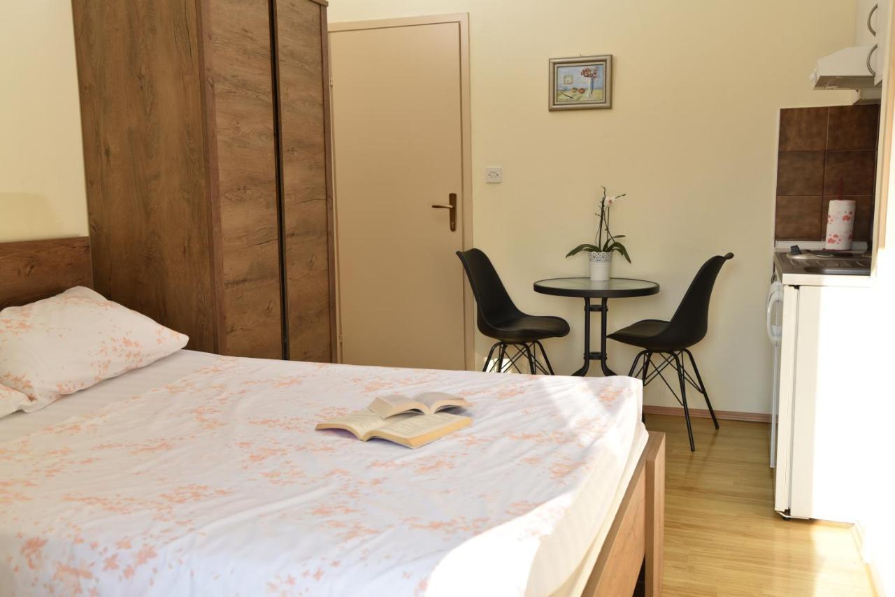 Apartments Pralas Mokošica Eksteriør bilde