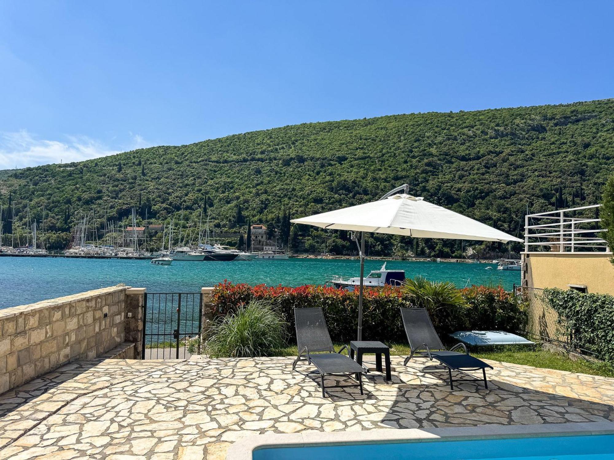 Apartments Pralas Mokošica Eksteriør bilde