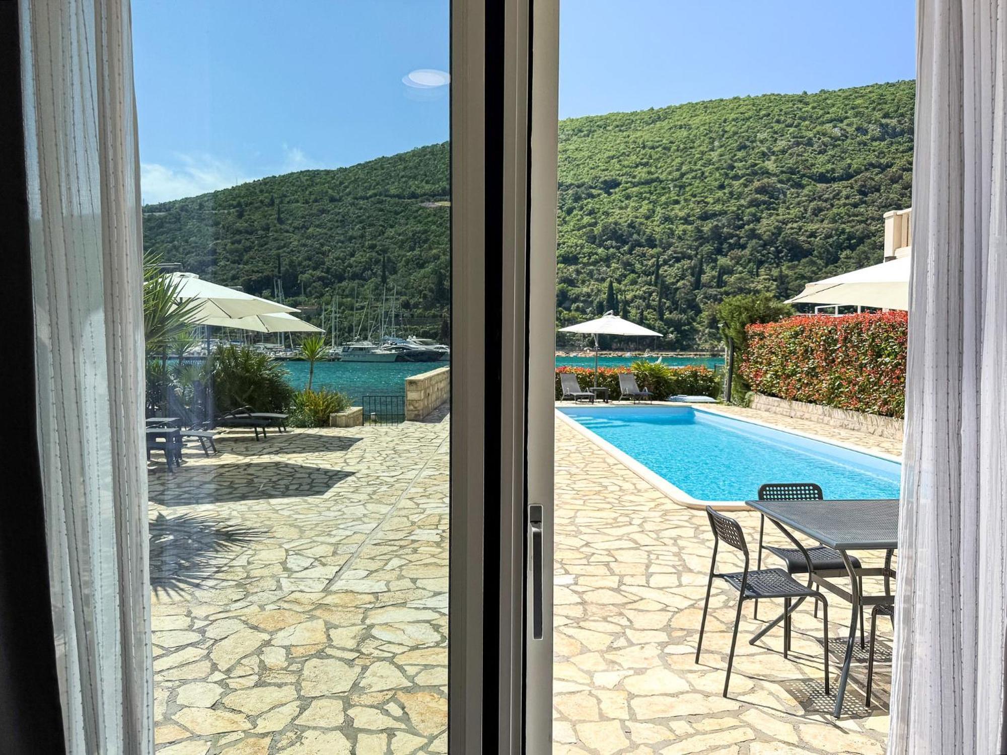 Apartments Pralas Mokošica Eksteriør bilde